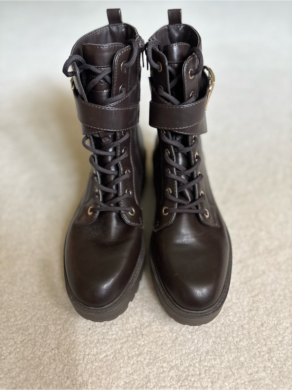 NWOT GUESS Combat Boots Dark Brown Women's Size 9 - Picture 2 of 14